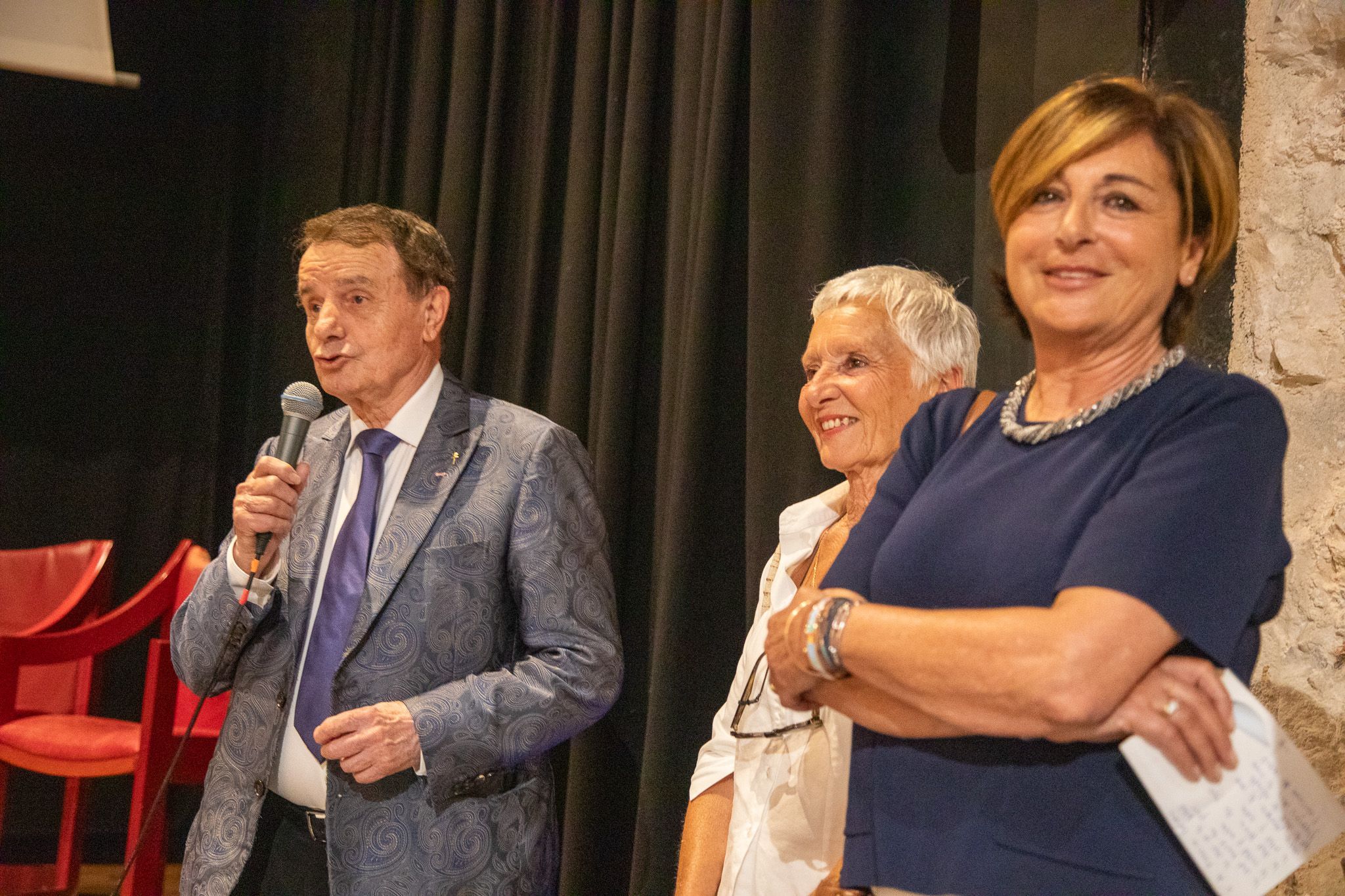 Catherine BARRAJA, adjointe, Richard CONTE et Patricia DEGUS, conseillers municipaux