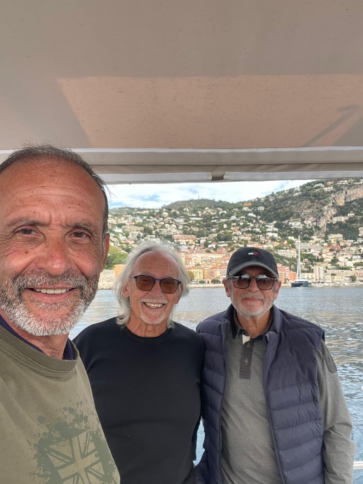 Photo de José CUTRI avec Bernard et Jean